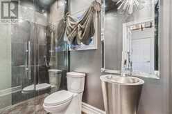 527 RAVINEVIEW Way Oakville