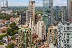 68 YORKVILLE Avenue Unit# 304 Toronto