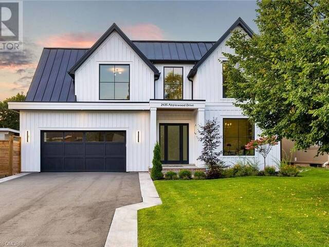 2435 APPLEWOOD Drive Oakville Ontario