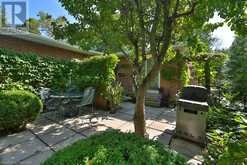 2069 THORNLEA Drive Oakville