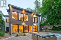 1207 STIRLING Drive Oakville