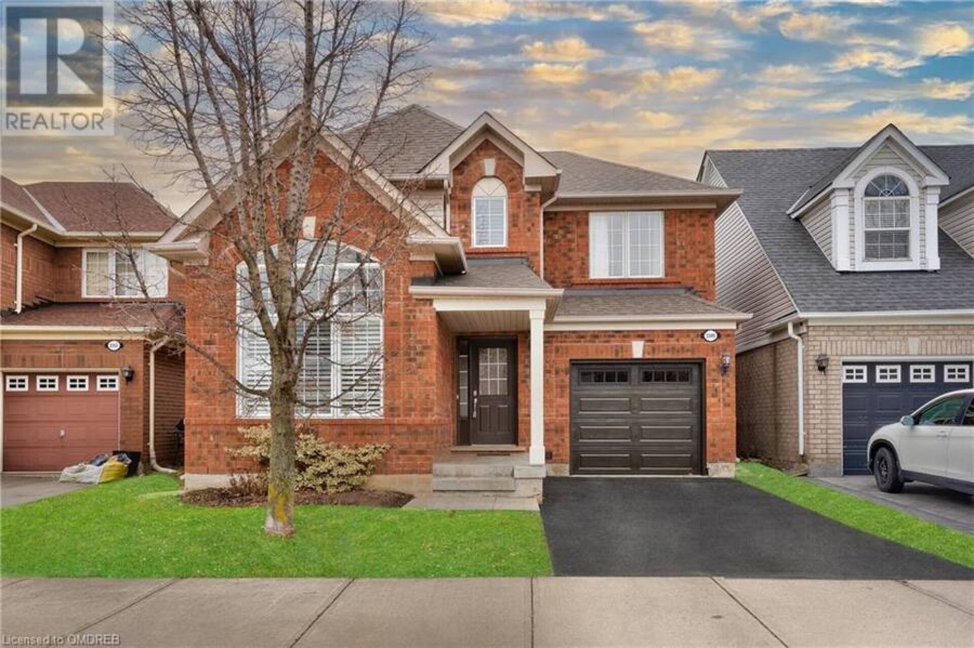 2349 FALKLAND Crescent Oakville