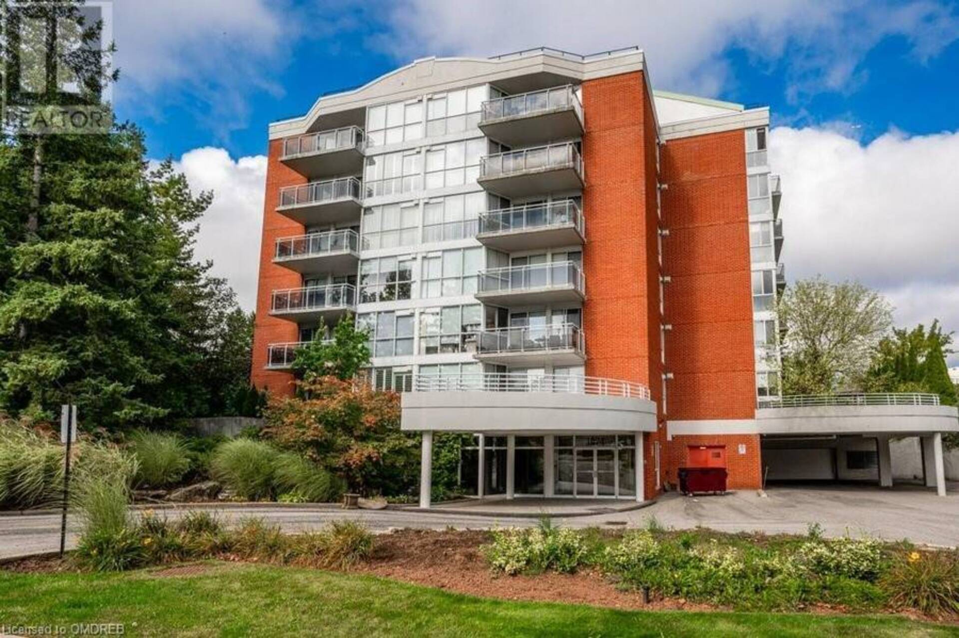 1071 QUEENS Avenue Unit# 104 Oakville