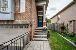 2225 HUMMINGBIRD Way Oakville