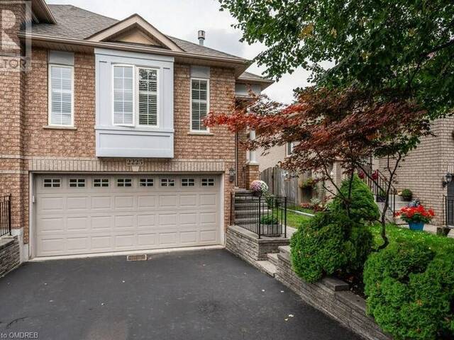 2225 HUMMINGBIRD Way Oakville Ontario