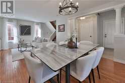 2250 HUMMINGBIRD Way Oakville