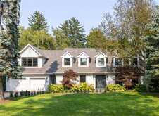 205 FORESTWOOD Drive Oakville