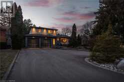 561 REBECCA Street Oakville