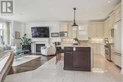 2447 CHATEAU Common Oakville