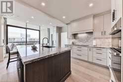 2170 MARINE Drive Unit# PH2 Oakville