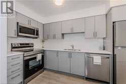 235 CHAPEL HILL Drive Unit# 12 Kitchener