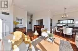 2511 LAKESHORE Road W Unit# 810 Oakville