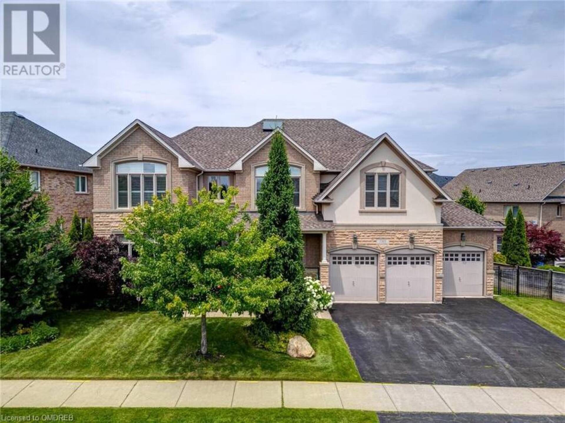 1385 ARROWHEAD Road Oakville