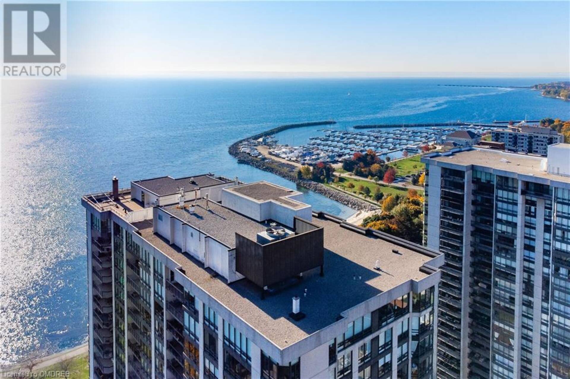 2170 MARINE Drive Unit# 2102 Oakville