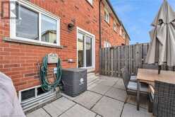 591 TAYLOR Crescent Burlington