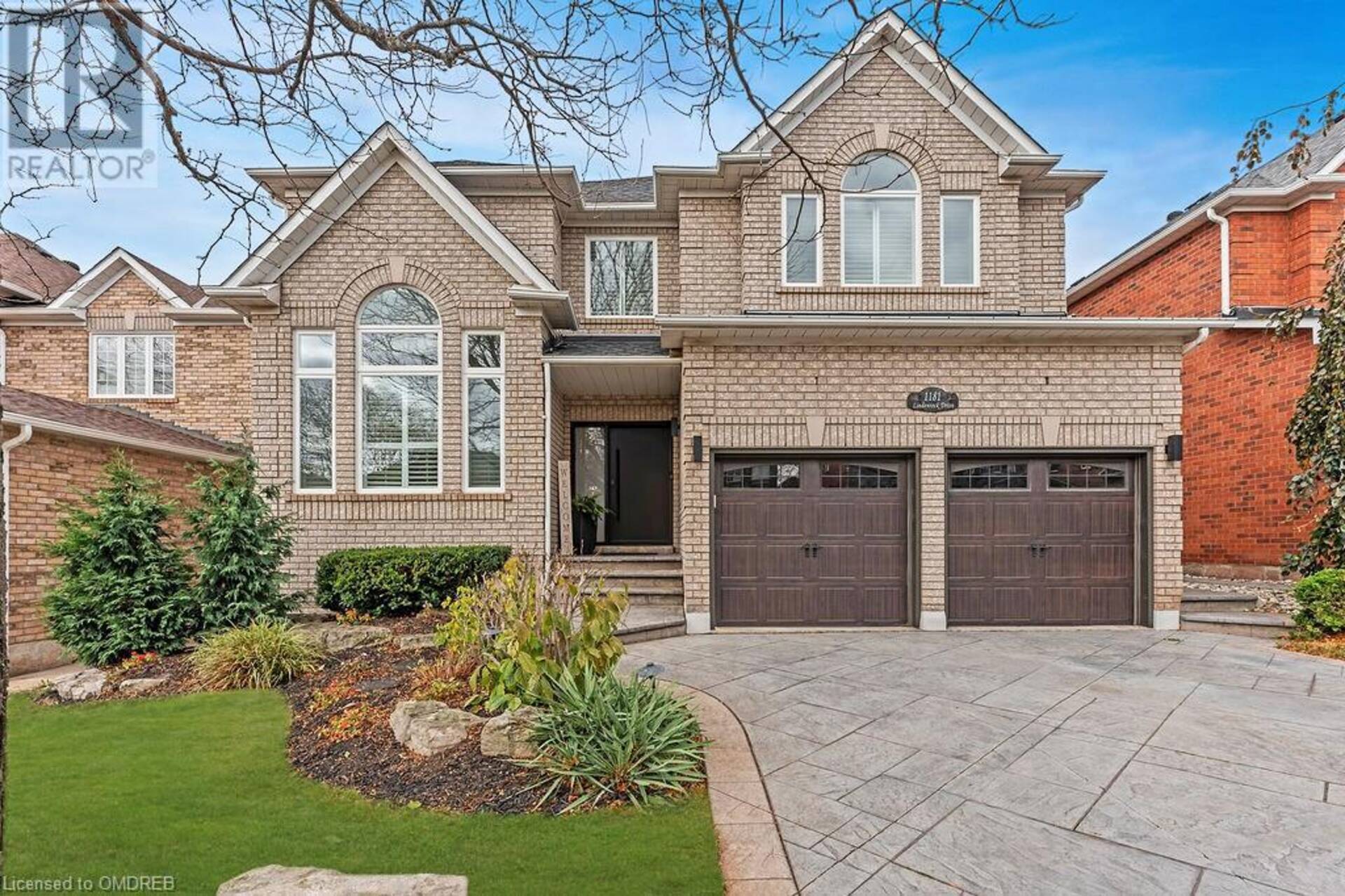 1181 LINDENROCK Drive Oakville