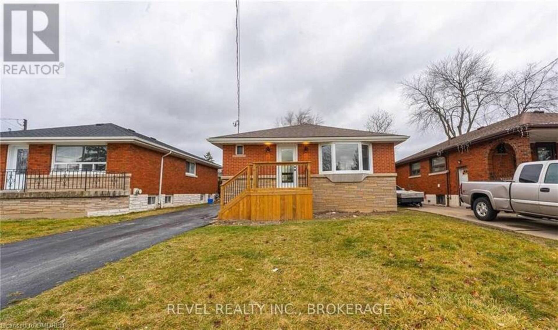 33 CALLIE Road Unit# UPPER Hamilton