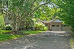 250 DALEWOOD Drive Oakville