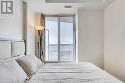 1007 - 218 QUEENS QUAY Toronto