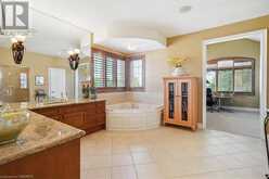 559 GOLFVIEW Court Oakville