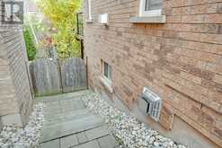 2185 WHITWORTH Drive Oakville