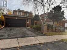 560 MARLATT Drive Oakville