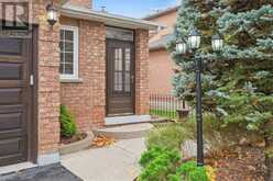 560 MARLATT Drive Oakville