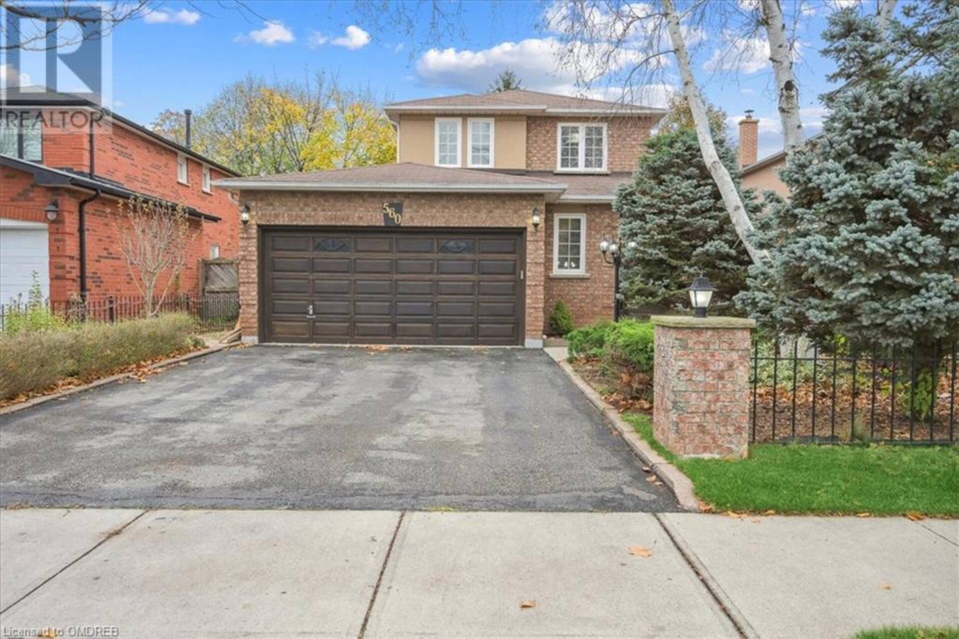 560 MARLATT Drive Oakville