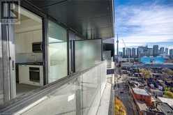 195 MCCAUL Street Unit# 1414 Toronto