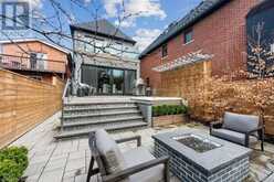 518 PRINCE EDWARD Drive N Toronto