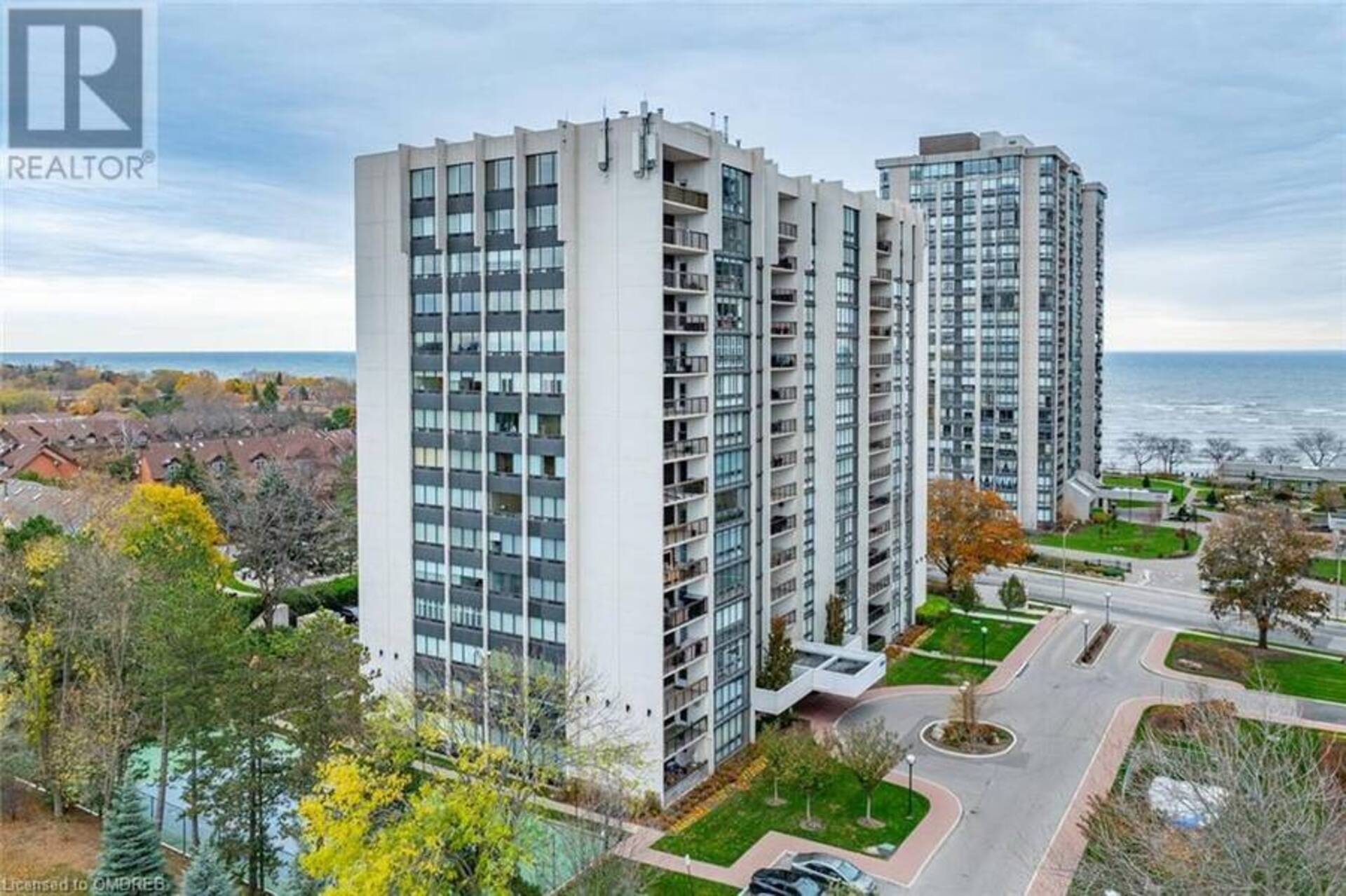 2175 MARINE Drive Unit# 202 Oakville