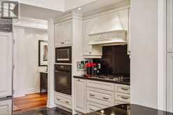 68 YORKVILLE Avenue Unit# 304 Toronto