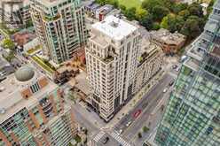 68 YORKVILLE Avenue Unit# 304 Toronto