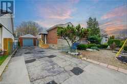 196 QUEENSDALE Avenue E Hamilton