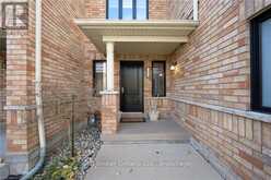 2493 NEWCASTLE CRESCENT Oakville