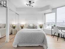 628 - 230 QUEENS QUAY W Toronto