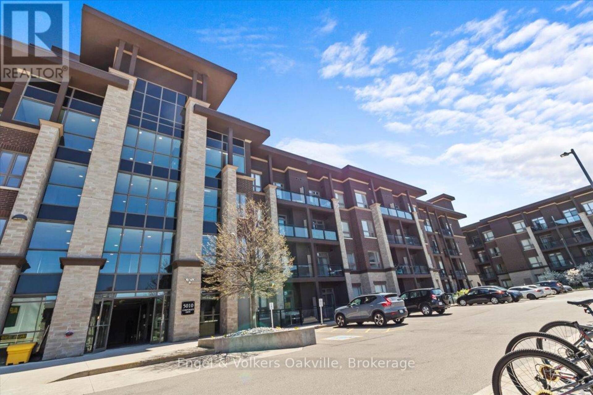 135 - 5010 CORPORATE DRIVE Burlington