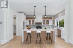 601 MAPLEHURST AVENUE Oakville