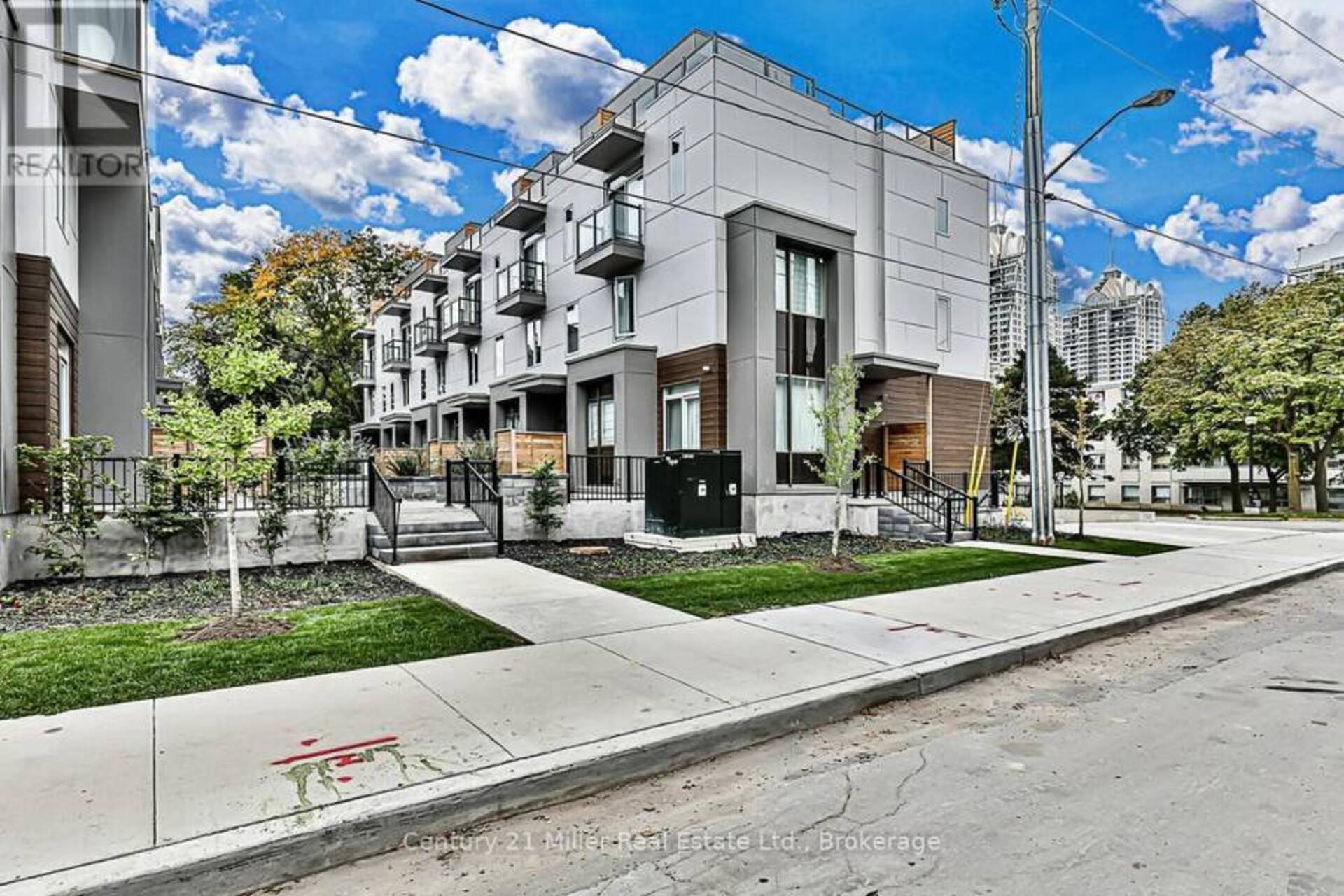 3 - 25 DERVOCK CRESCENT Toronto