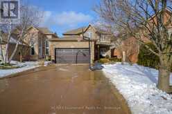 28 STEEPLECHASE DRIVE Hamilton