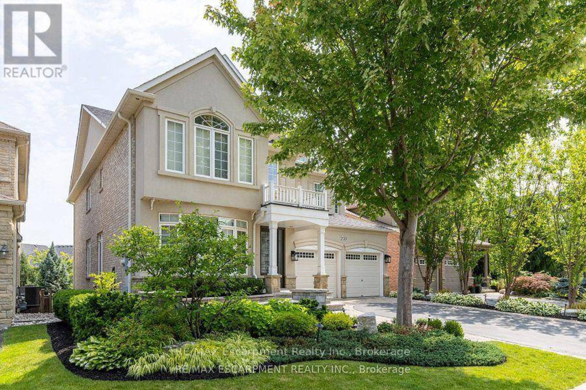 2135 BINGLEY CRESCENT Oakville