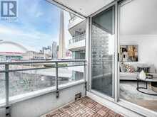 628 - 230 QUEENS QUAY W Toronto