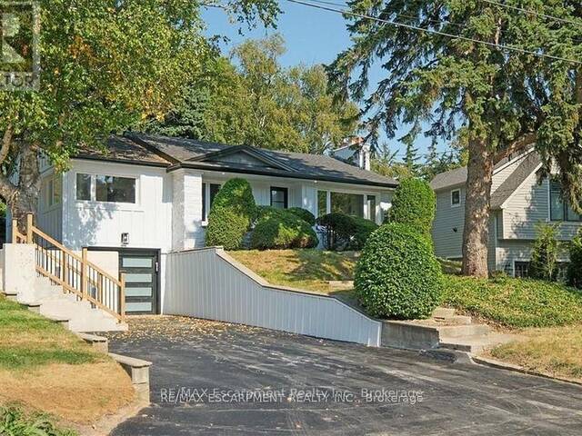 214 LAKEWOOD DRIVE Oakville Ontario