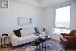 741 KING Street W Unit# 1704 Kitchener