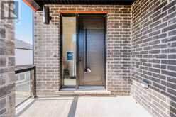 695 BENNINGER Drive Kitchener