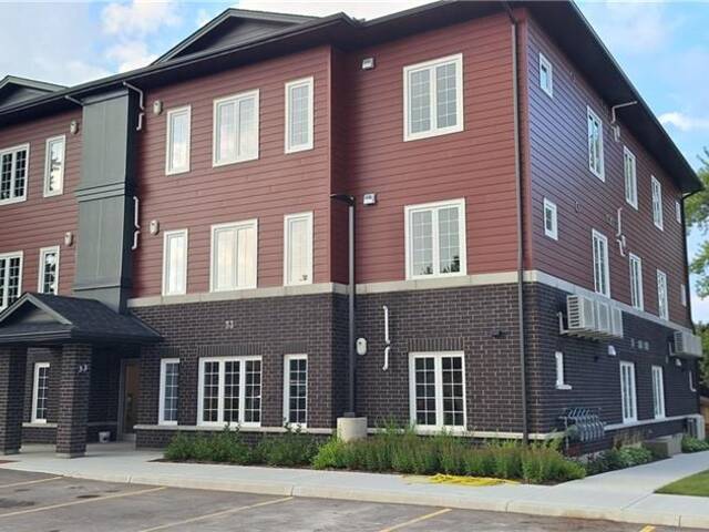 33 MURRAY Court Unit# 1 Milverton Ontario