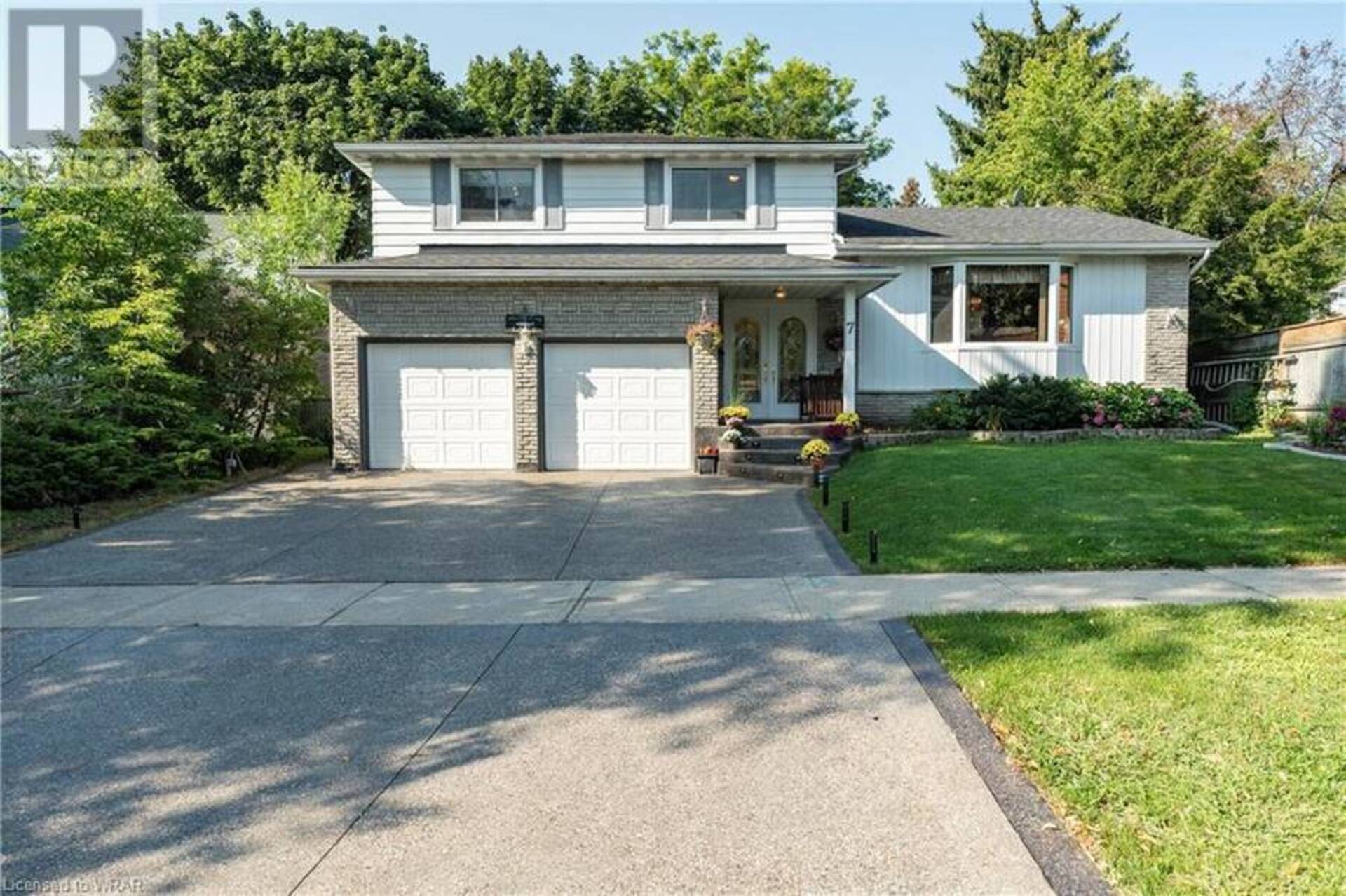 7 MEADOWBROOK Drive Kitchener