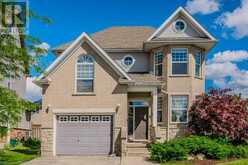 145 HAWKSWOOD Drive Kitchener