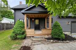 71 TAYLOR Road Bracebridge