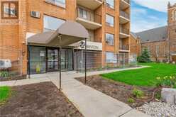 64 BENTON Street Unit# 803 Kitchener